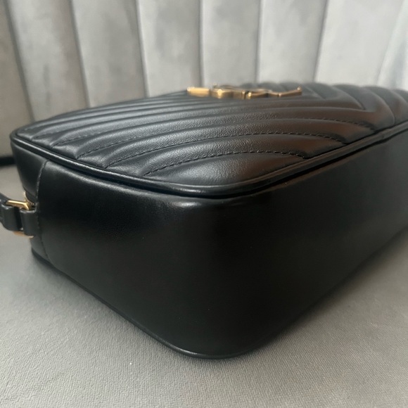 ❗️SOLD❗️Authentic YSL Saint Laurent Lou Camera Bag - Picture 8 of 16